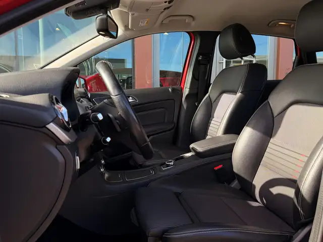Mercedes-Benz B-Class view 4
