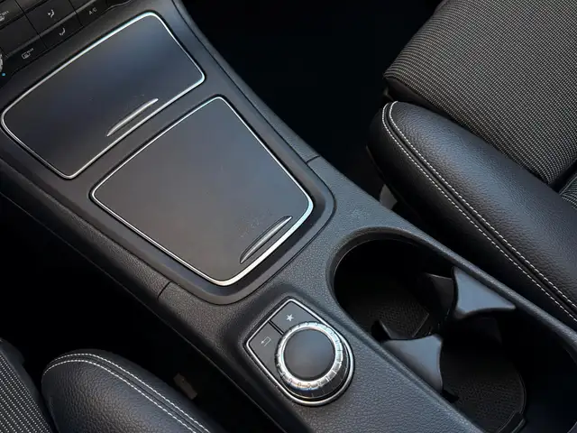 Mercedes-Benz B-Class view 23