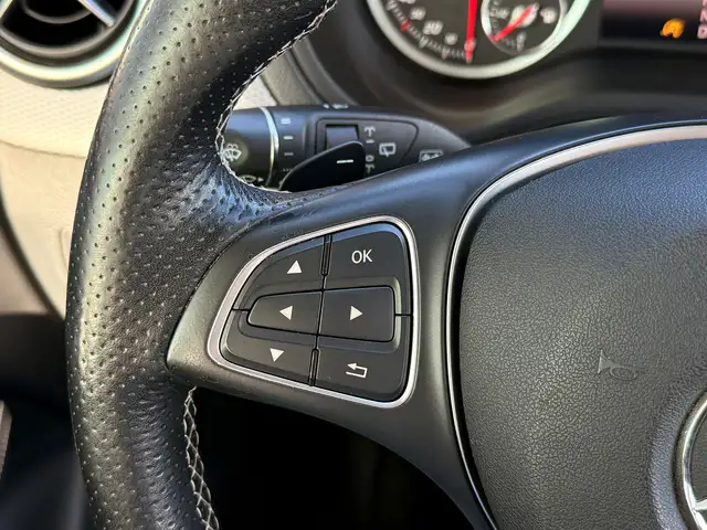 Mercedes-Benz B-Class view 16