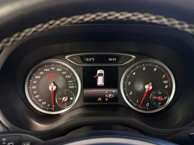 Mercedes-Benz B-Class view 15
