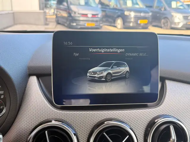Mercedes-Benz B-Class view 26