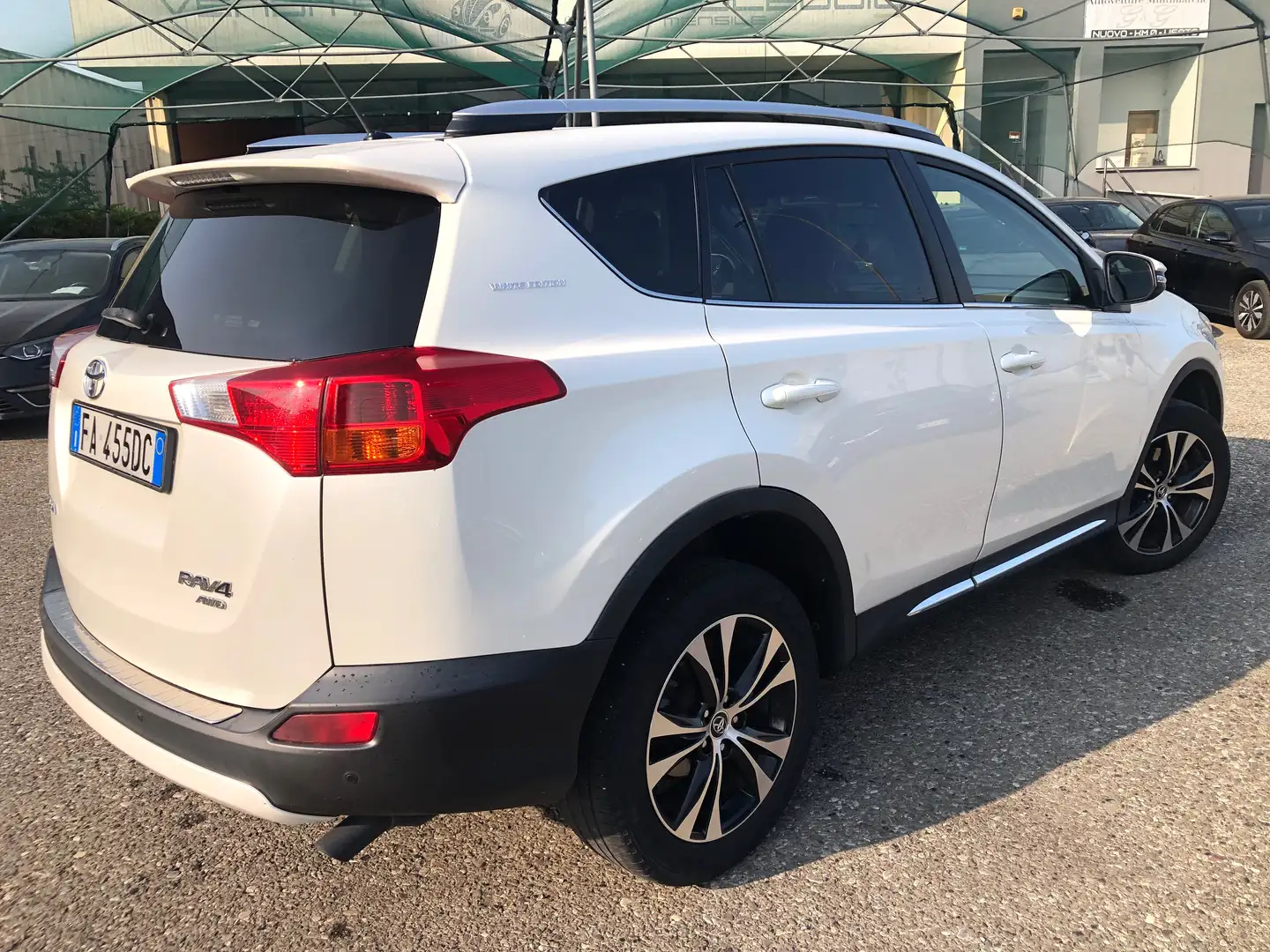 Toyota RAV 4 Rav4 2.2 d-cat White Edition 4wd 150cv auto C.L.18 Bianco - 2