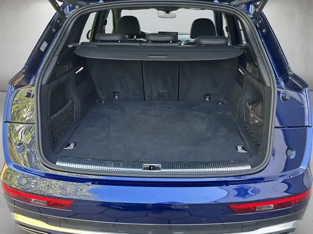 Audi Q5 view 6