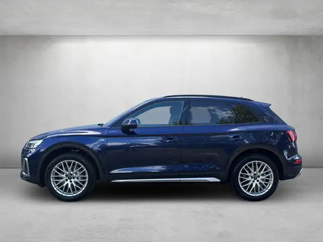Audi Q5 view 3