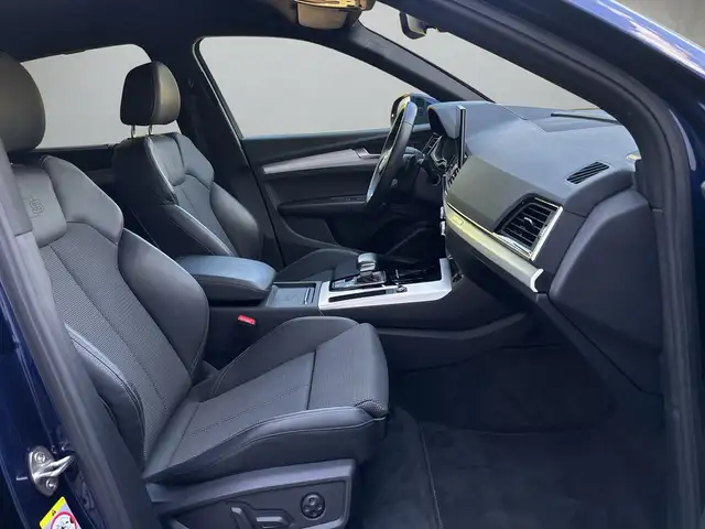 Audi Q5 view 14