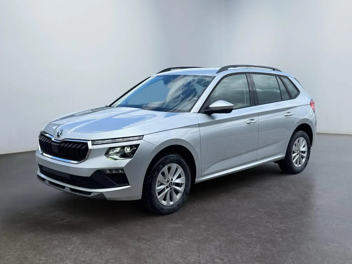 Skoda Kamiq 1,0 TSI Drive Plus DSG Kam ViCo 2xPDC SHZ Matri... Silber - 1