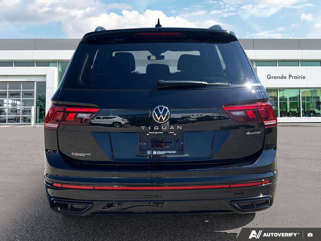 2022 Volkswagen Tiguan Comfortline R-Line Black Edition 4MOTION |  VW CER — снимка 1