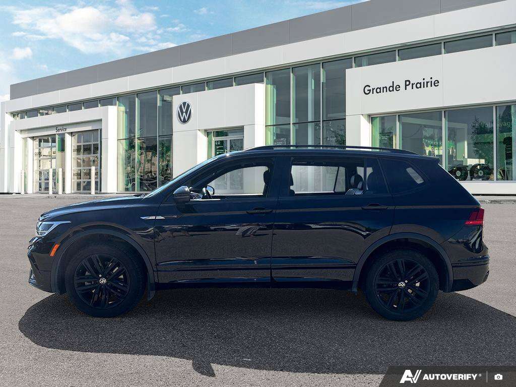 2022 Volkswagen Tiguan Comfortline R-Line Black Edition 4MOTION |  VW CER — снимка 1