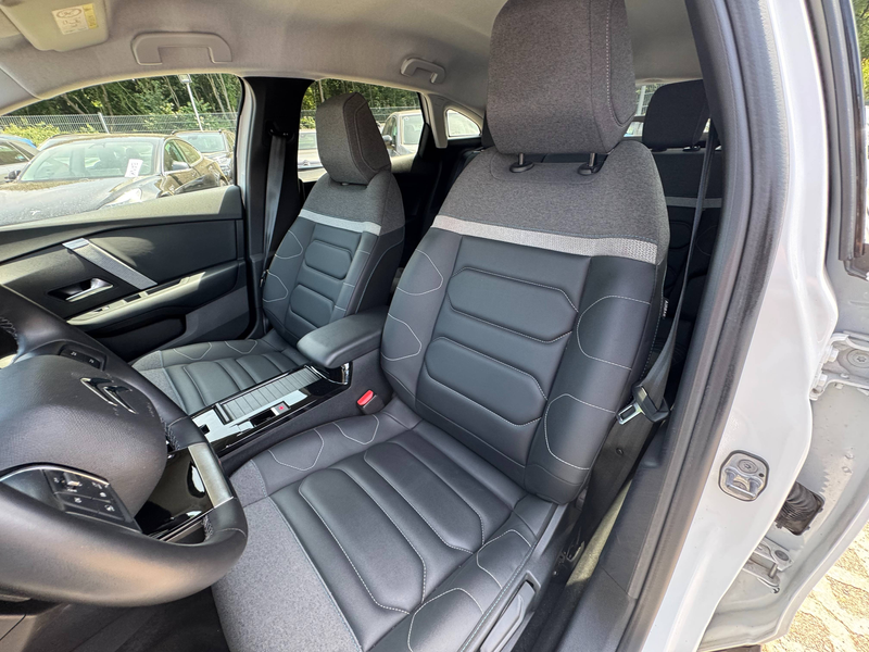 Citroen C4 1,5d*Teilleder*Keyless*Navi*Klima* — photo 13