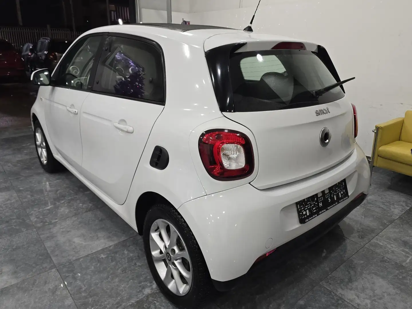 smart forFour 1.0 Passion 71cv Weiß - 2