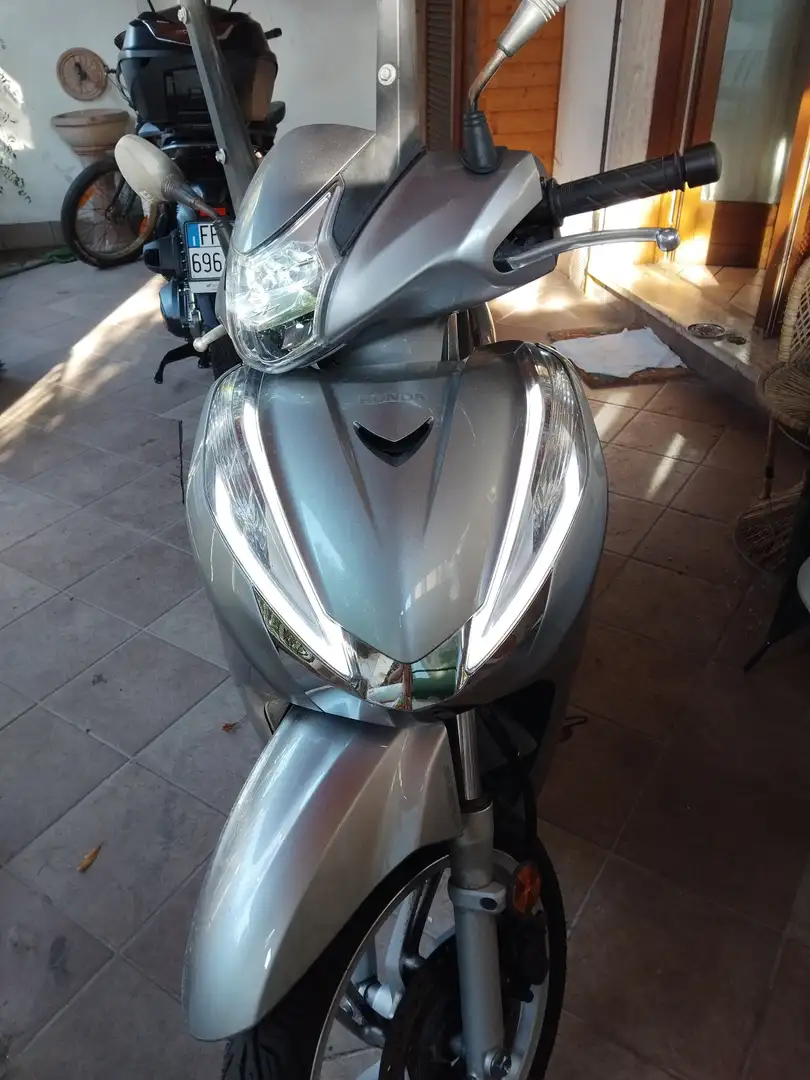 Honda SH 300 urban Argintiu - 1