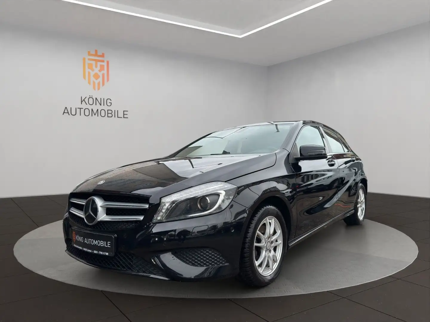Mercedes-Benz A 200 CDI/NAV/SHZ/TEILLEDER/BI-XENON Schwarz - 1