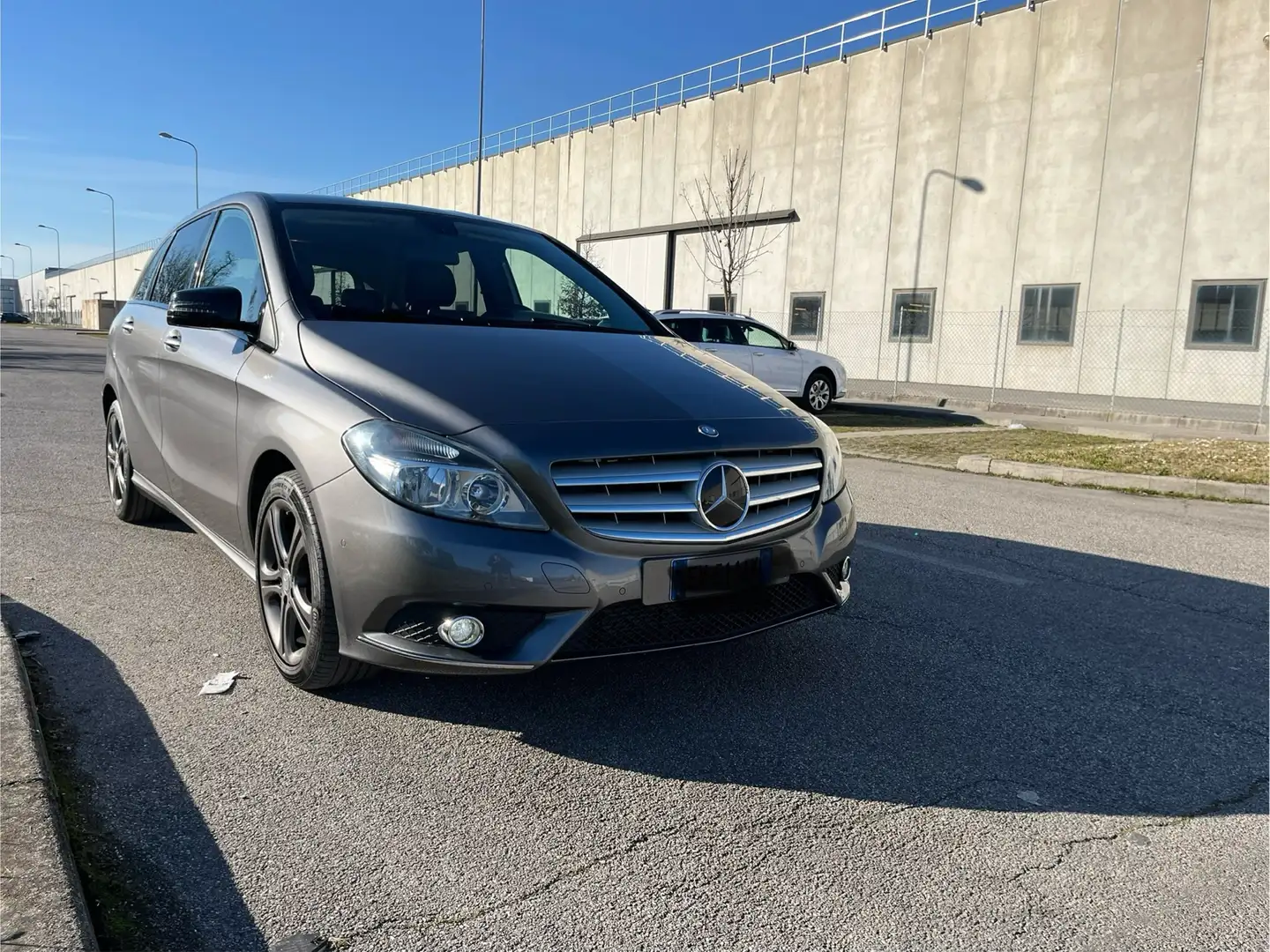 Mercedes-Benz B 180 CDI 7G-DCT Grigio - 1