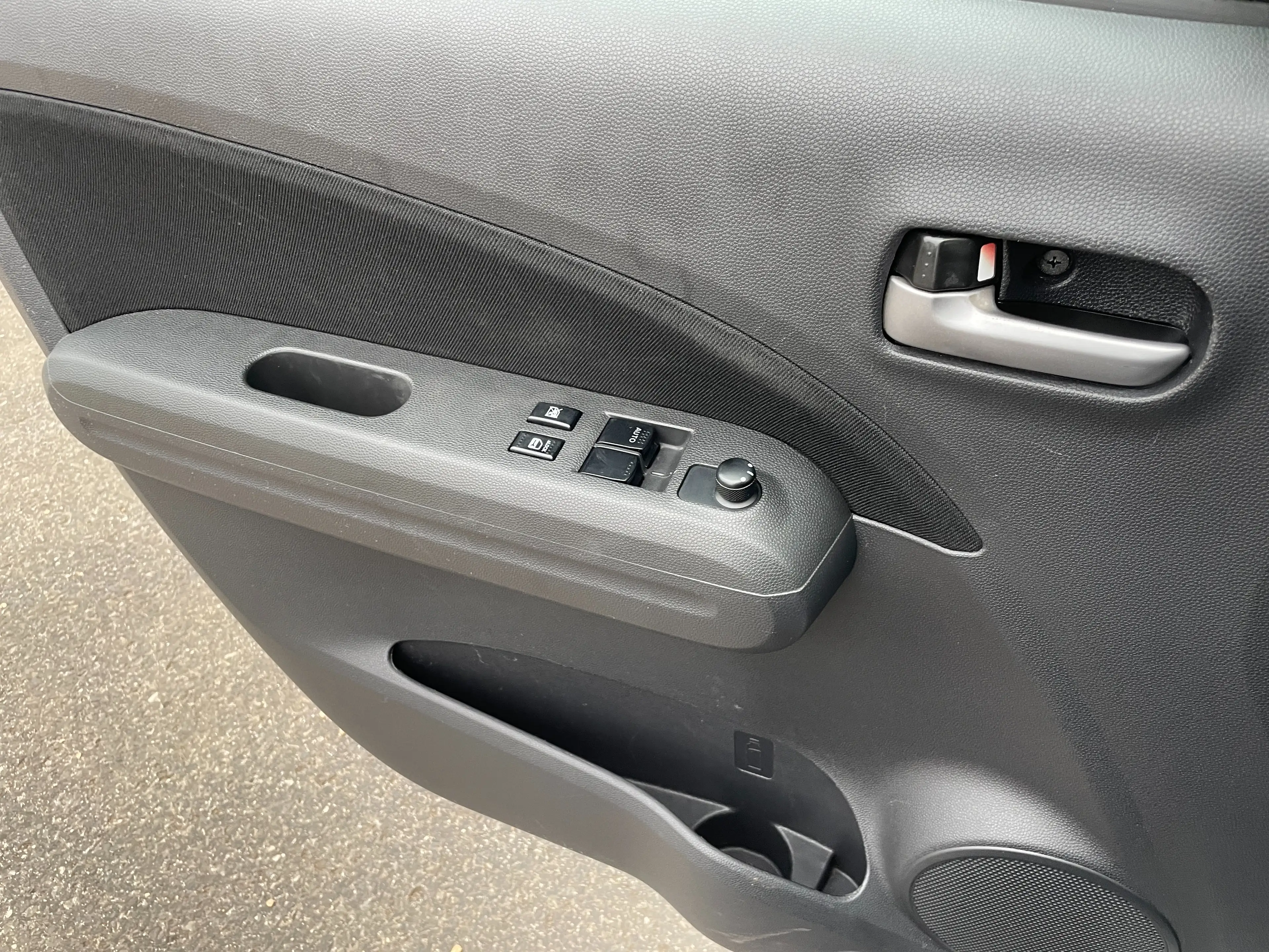 Suzuki Splash 1.2 Automatik KLIMA+Sihz+TÜV NEU+8-fach+Alu — photo 9