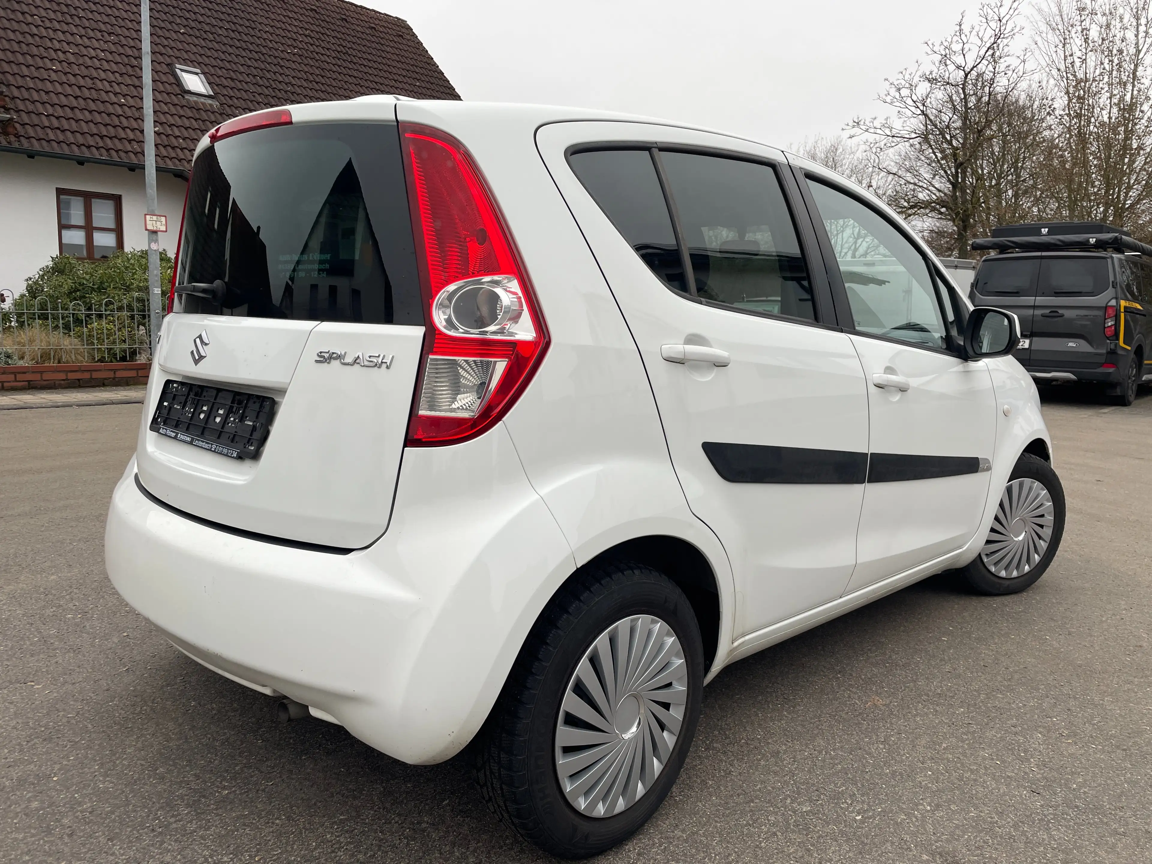 Suzuki Splash 1.2 Automatik KLIMA+Sihz+TÜV NEU+8-fach+Alu — photo 3