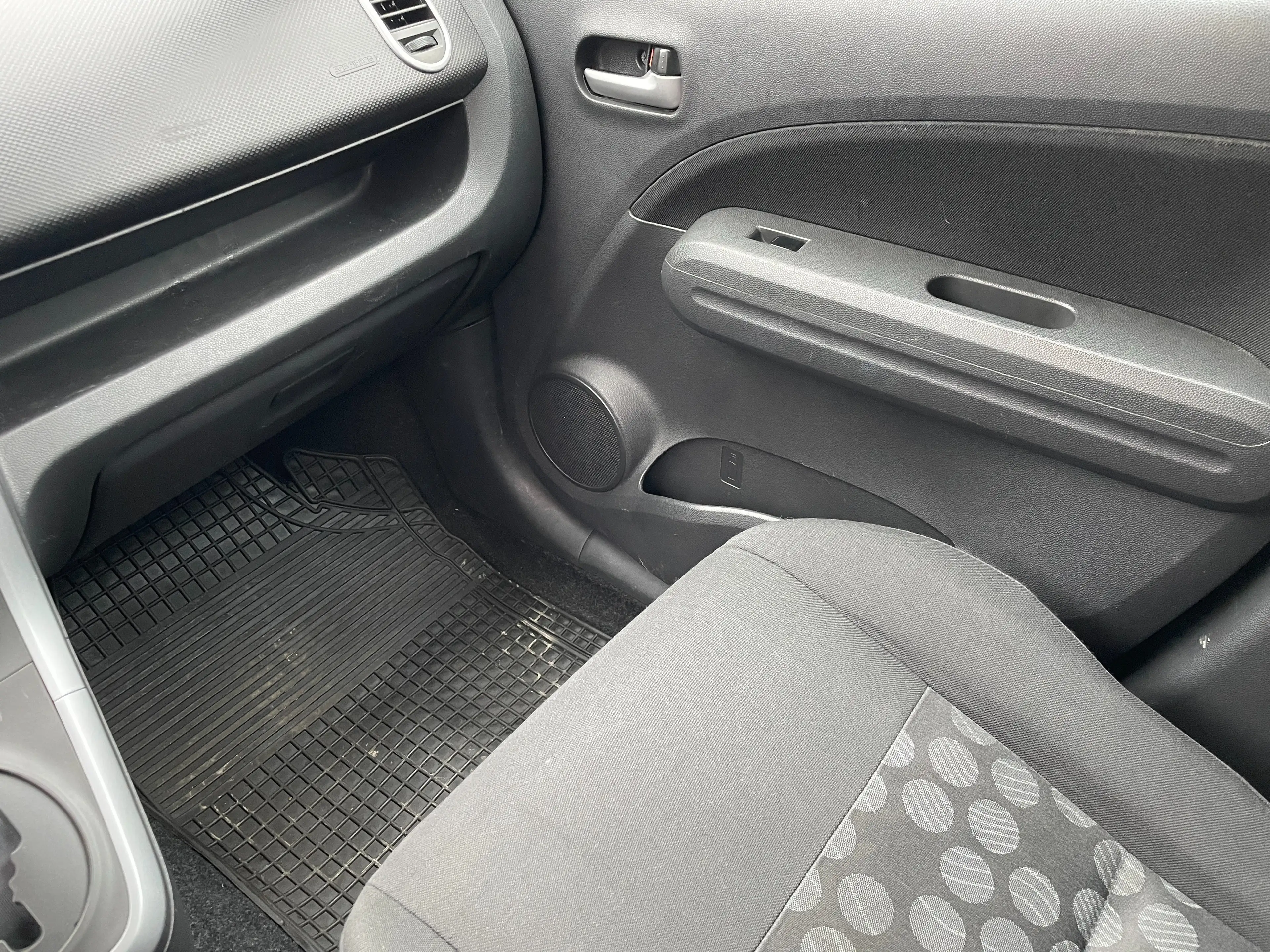 Suzuki Splash 1.2 Automatik KLIMA+Sihz+TÜV NEU+8-fach+Alu — photo 14