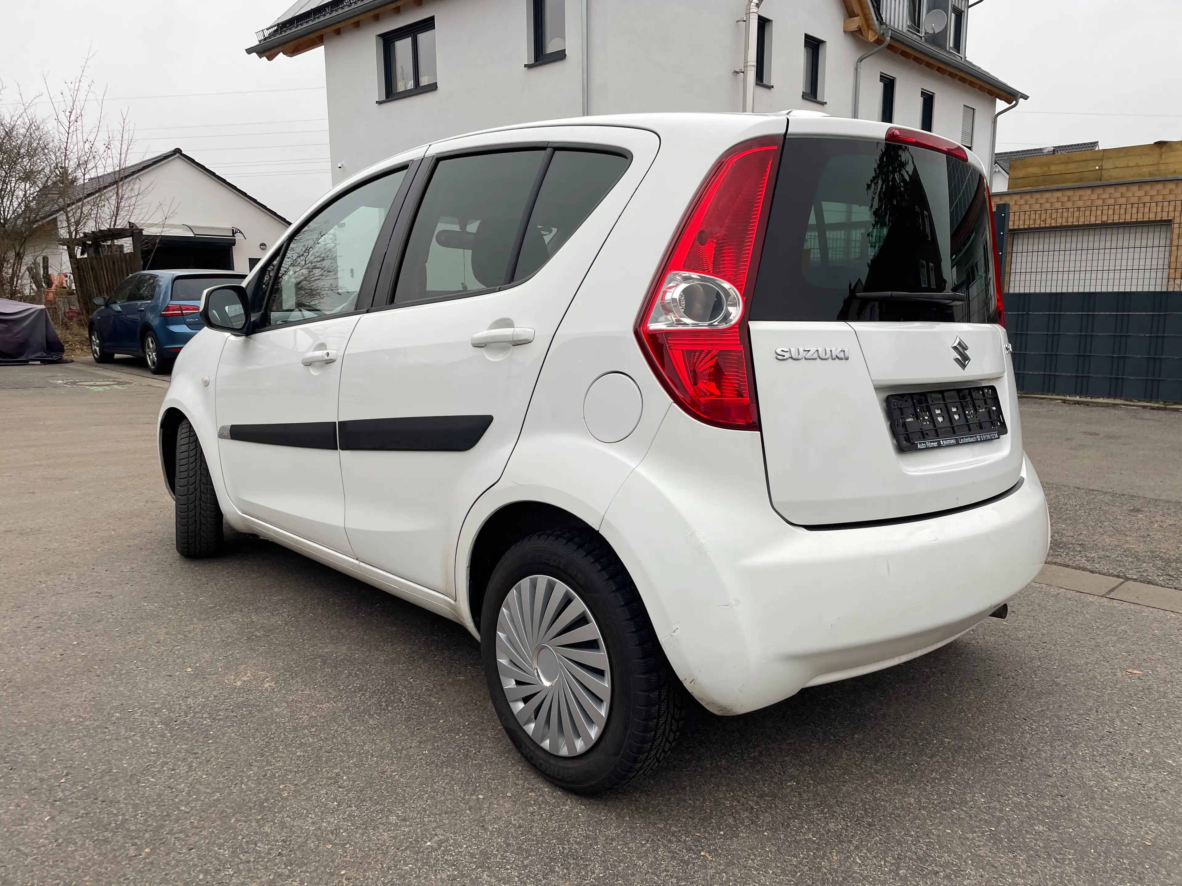 Suzuki Splash 1.2 Automatik KLIMA+Sihz+TÜV NEU+8-fach+Alu — photo 4
