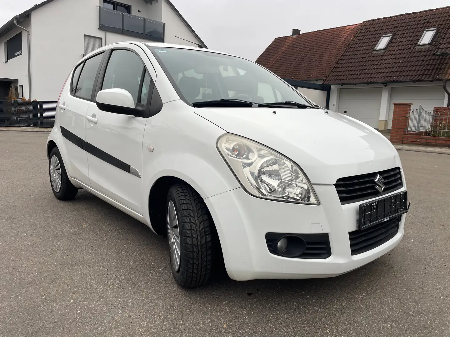 Suzuki Splash 1.2 Automatik KLIMA+Sihz+TÜV NEU+8-fach+Alu Bílá - 2