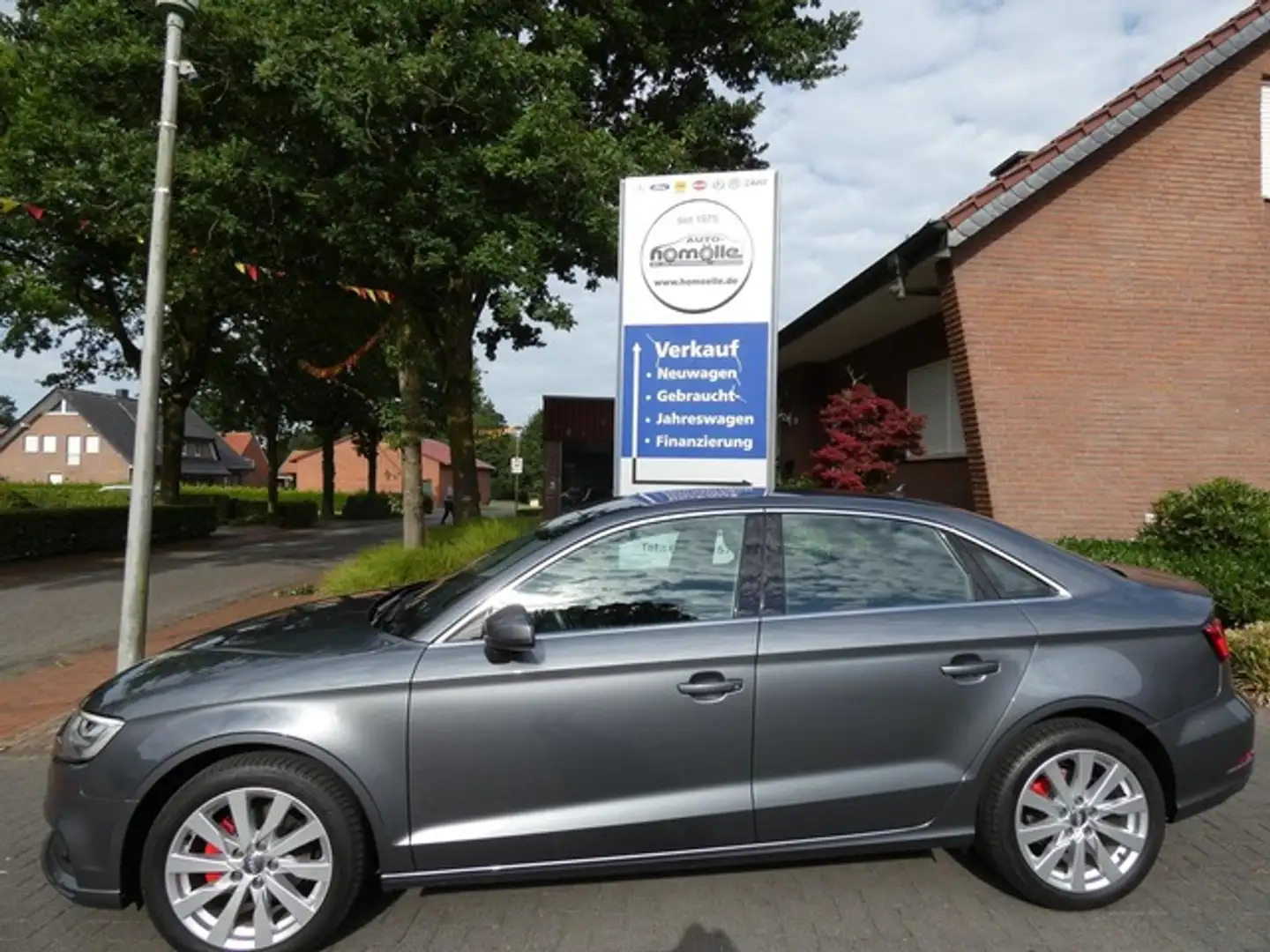 Audi A3 Lim. 30 TDI "Design" LED AHK PDC NAVI ALU GRA Gris - 2