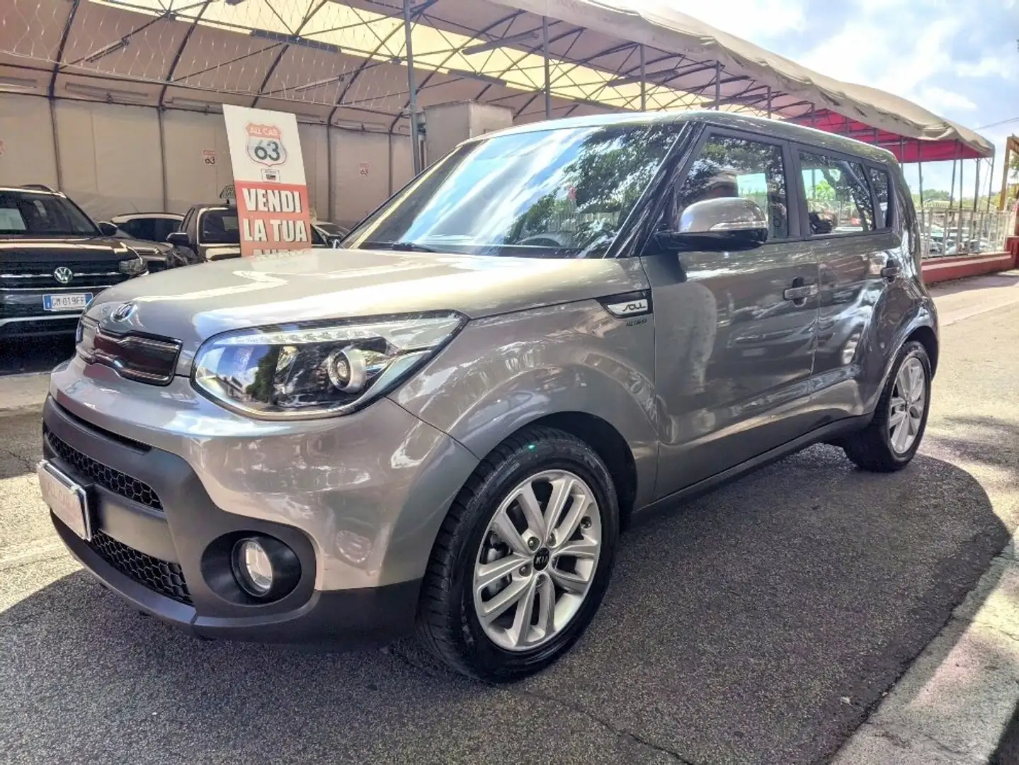 Kia Soul 1.6 CRDi UNICO PROPRIETARIO RETROCAMERA Grigio - 1
