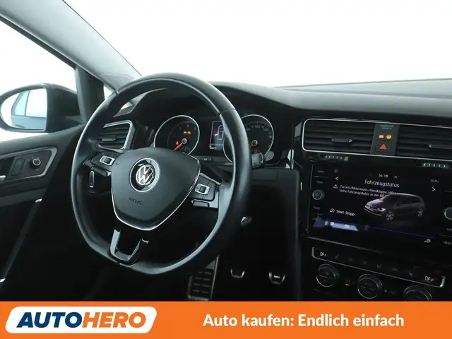 Volkswagen Golf view 13