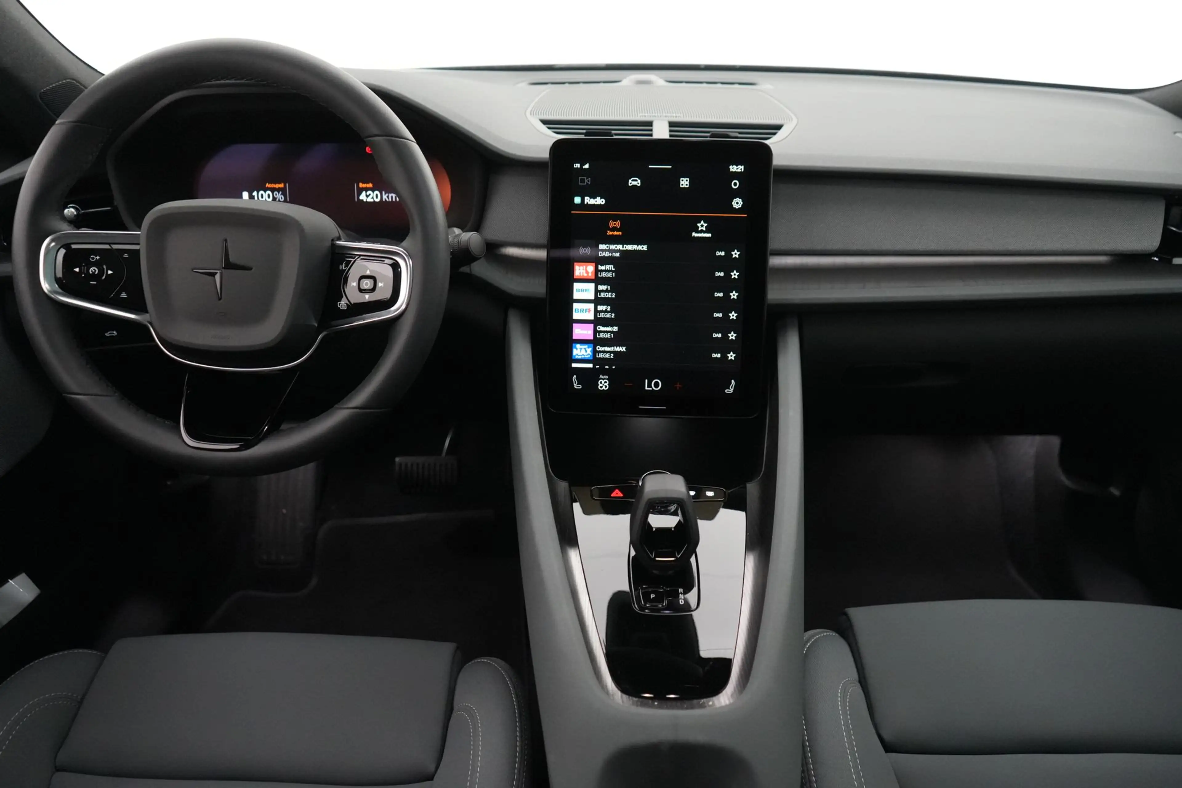 Polestar 2 78 kWh Single Motor Plus Pilot LEDER/CUIR LED GPS — photo 13
