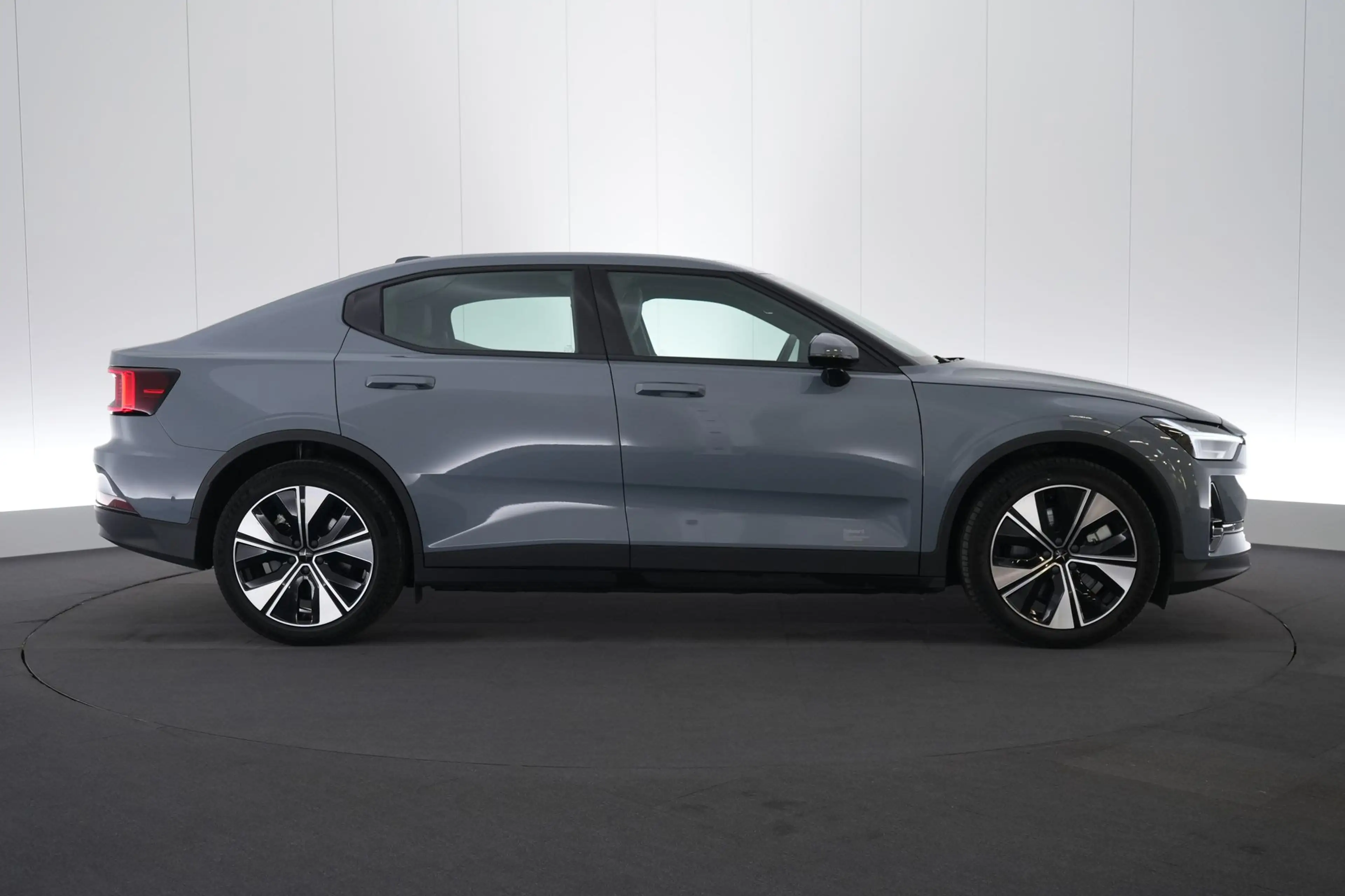 Polestar 2 78 kWh Single Motor Plus Pilot LEDER/CUIR LED GPS — photo 5