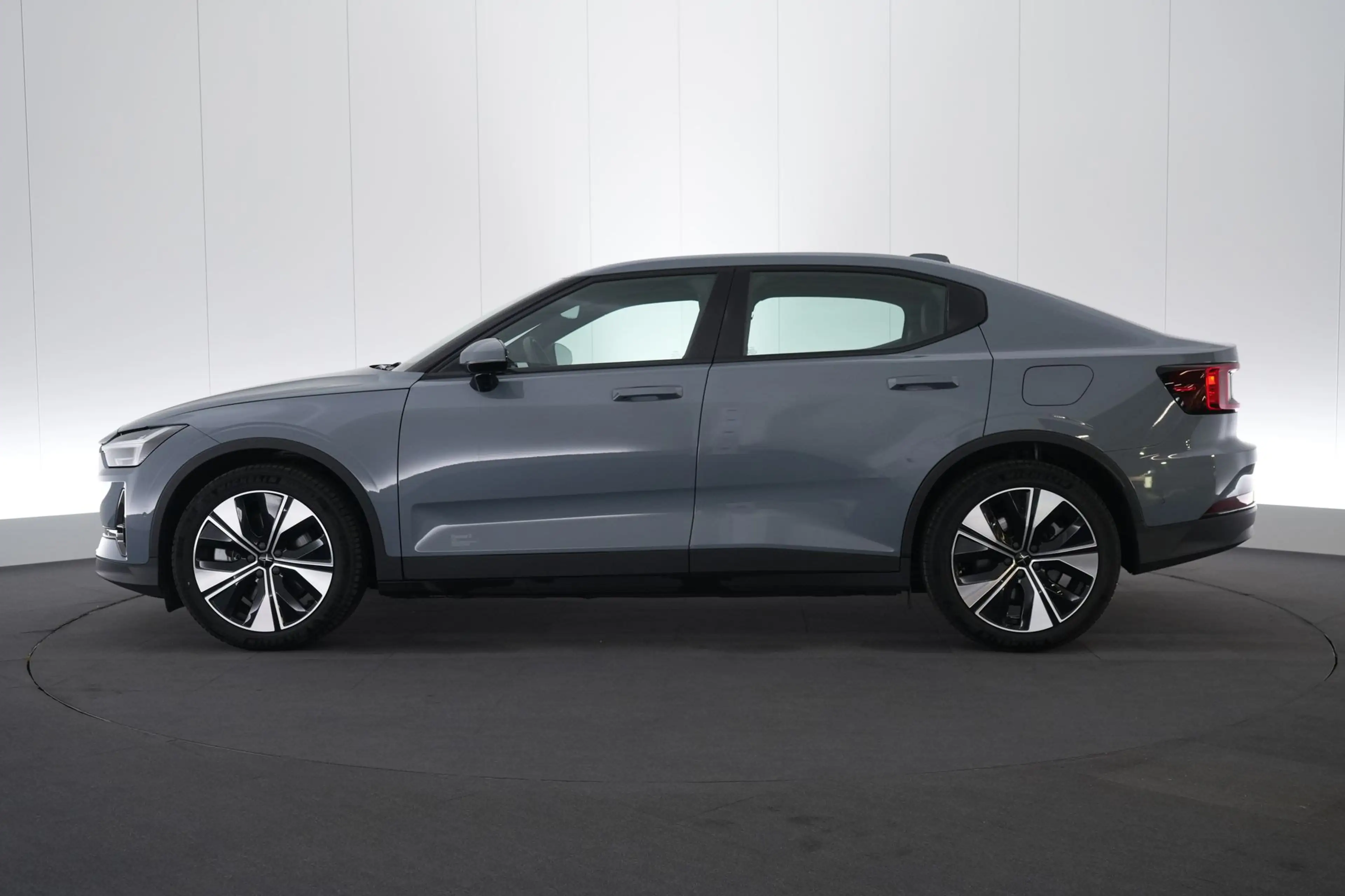 Polestar 2 78 kWh Single Motor Plus Pilot LEDER/CUIR LED GPS — photo 11