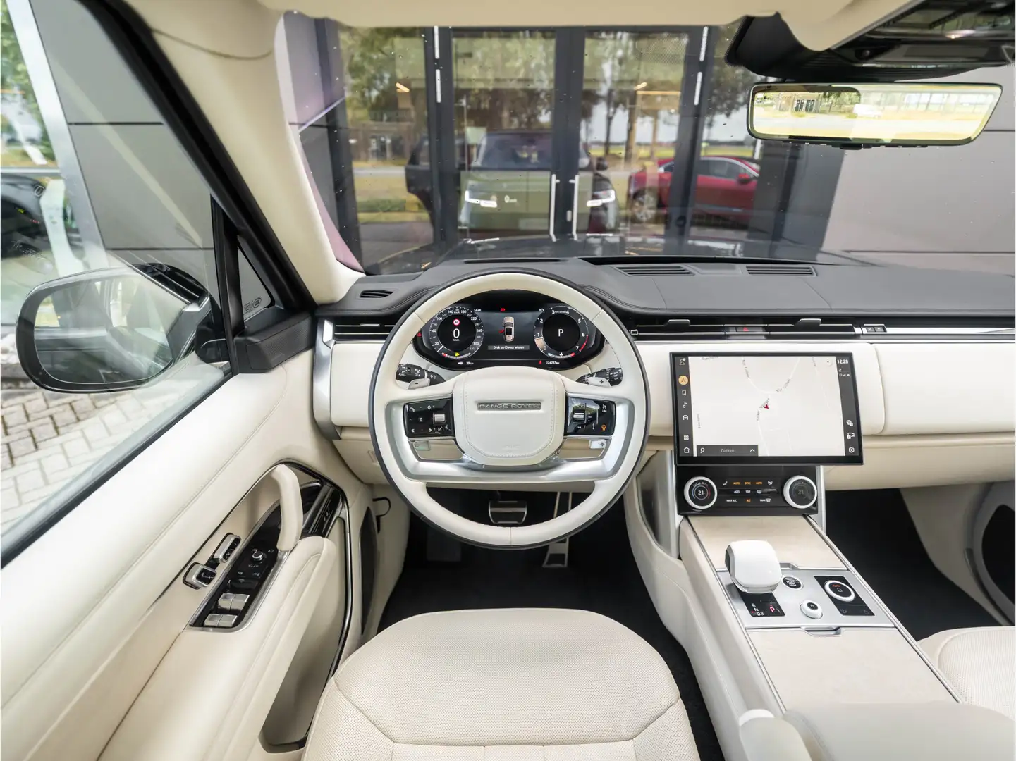 Land Rover Range Rover 4.4 P530 SV MHEV Intrepid Exterior | Signature Aud Vert - 2