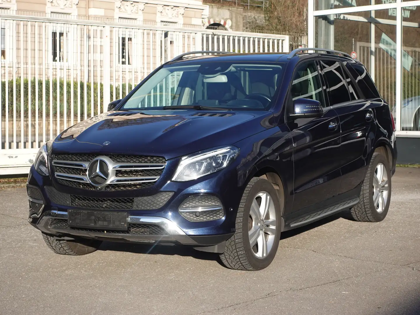 Mercedes-Benz GLE 350 GLE 350 d 4Matic (166.024) Leder Comand Panorama Blau - 1