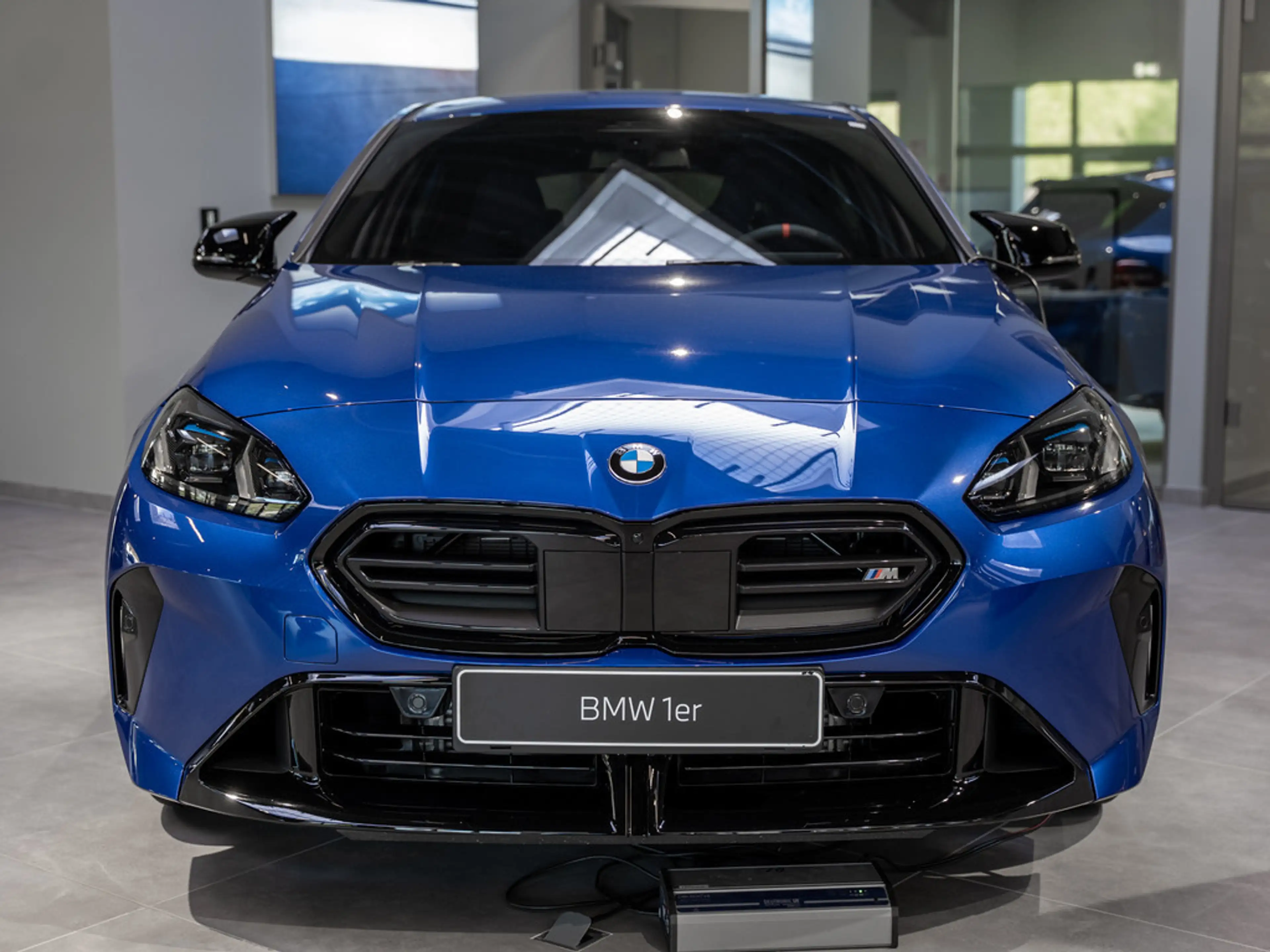 BMW 135 M xDrive LED AHK NAVI H/K KAMERA SHZ PDC — photo 4