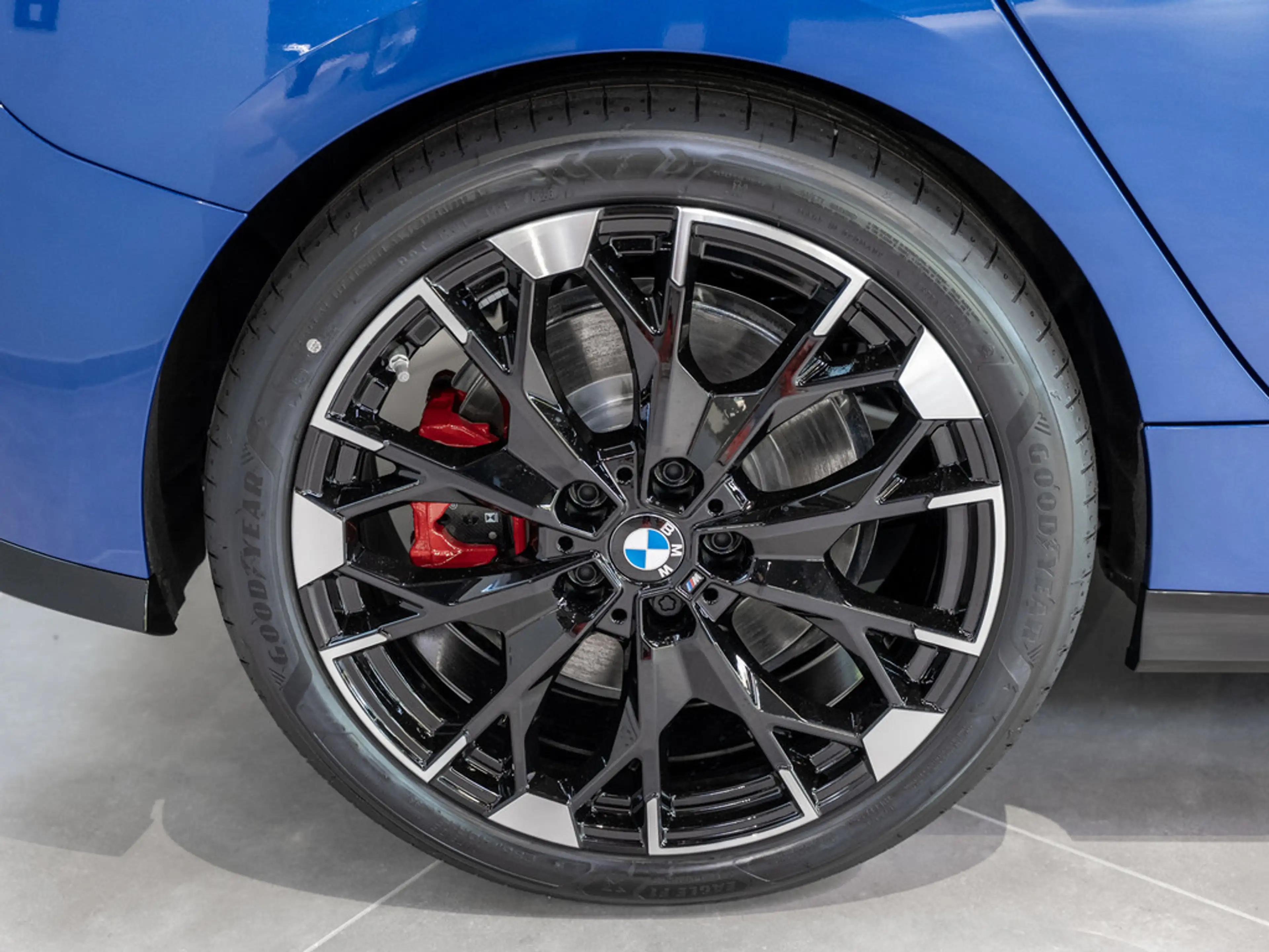 BMW 135 M xDrive LED AHK NAVI H/K KAMERA SHZ PDC — photo 9