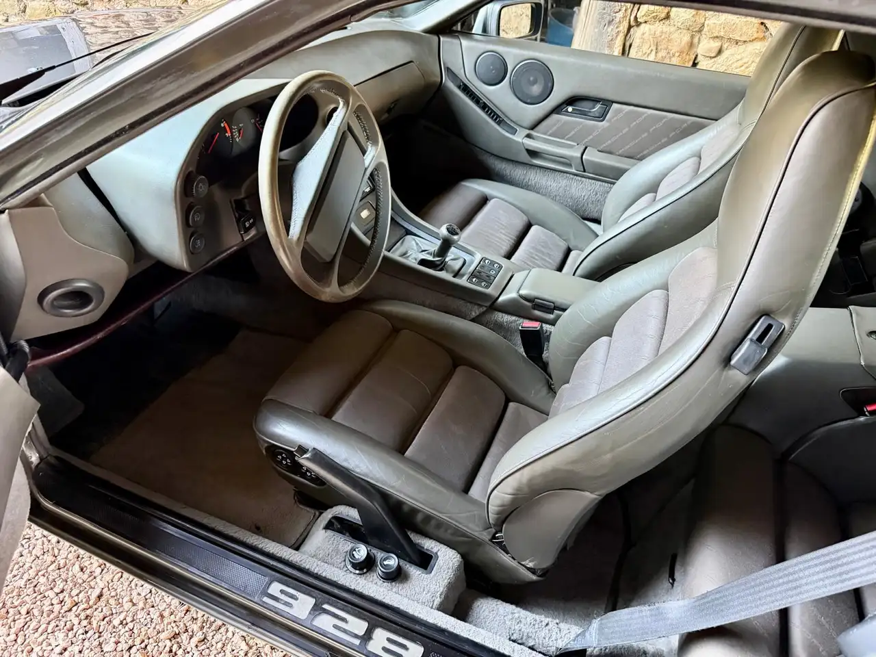 Porsche 928 5.0 S4, foto 6