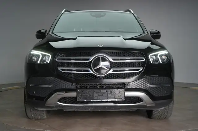 Mercedes-Benz Gle view 2