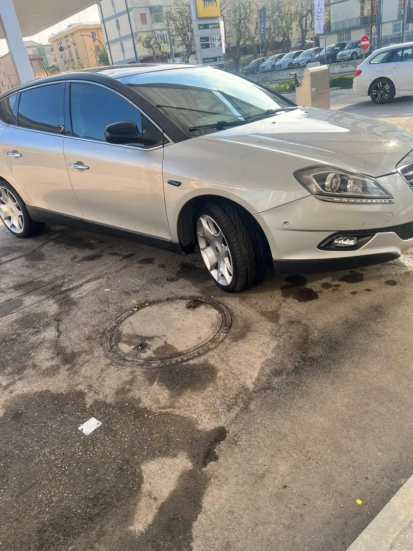 Lancia Delta 2.0 mjt Platino 165cv dpf - 1