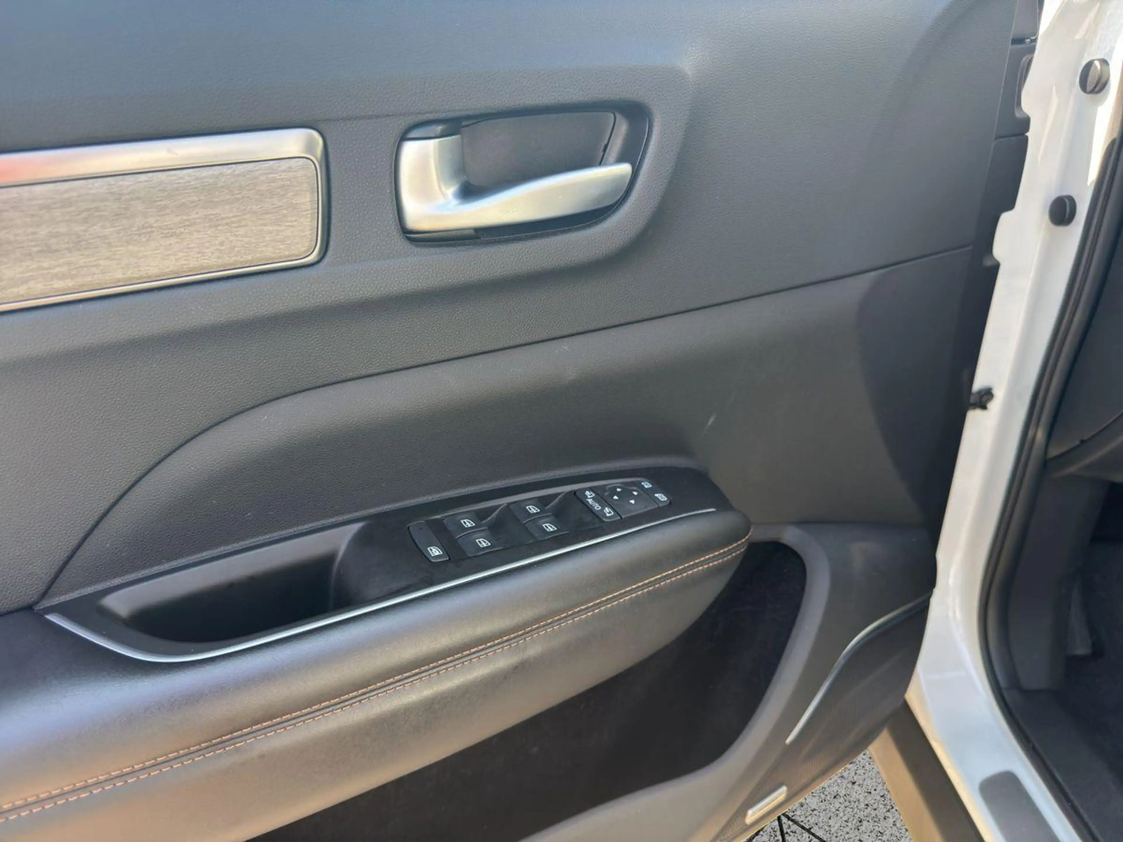 Renault Koleos Initiale Paris 4x4 Pano LED BOSE ACC — photo 15