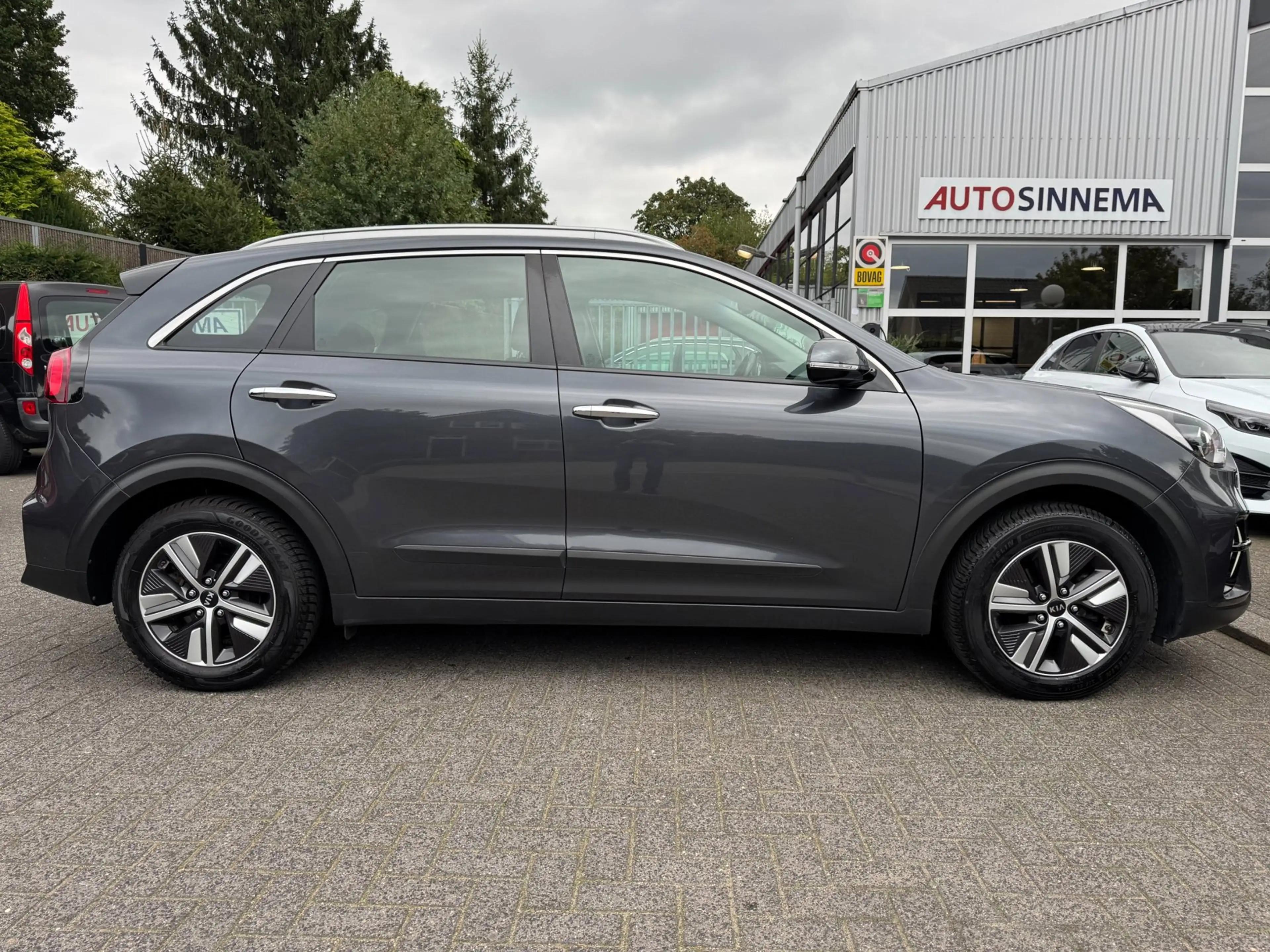 Kia Niro 1.6 GDi Hybrid DynamicLine | All Season | Dealer o — photo 4