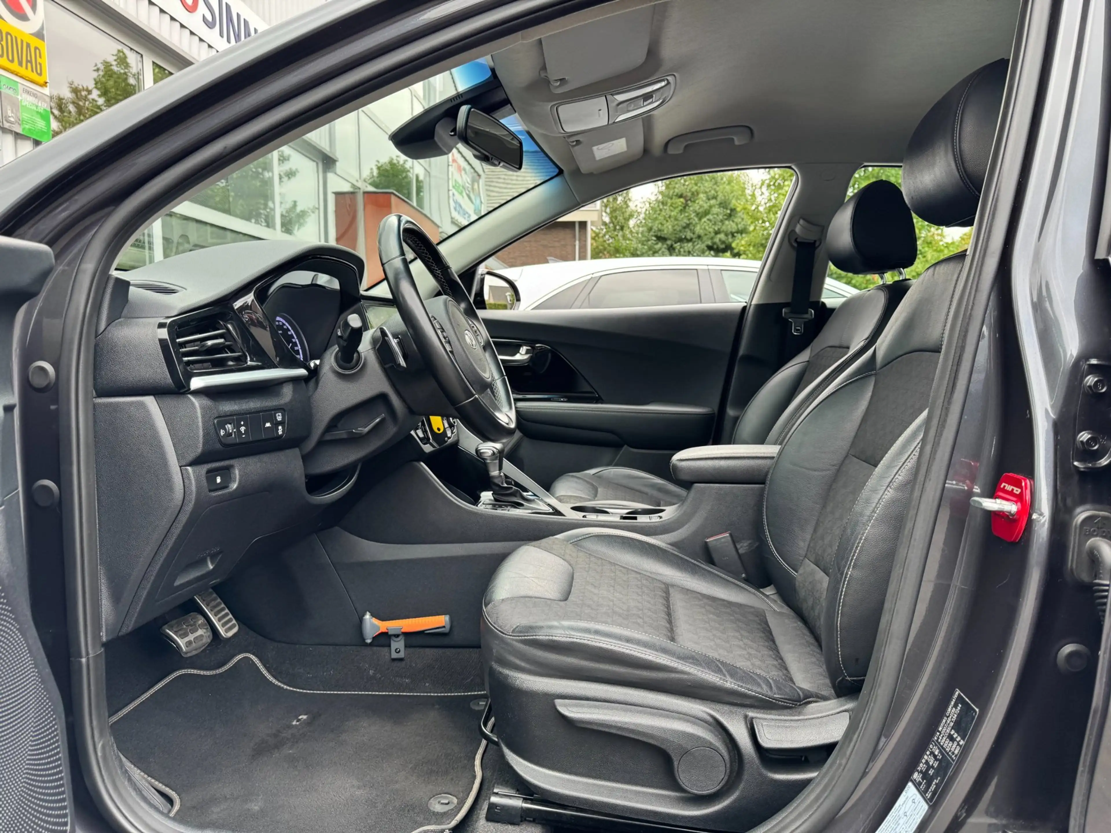 Kia Niro 1.6 GDi Hybrid DynamicLine | All Season | Dealer o — photo 12