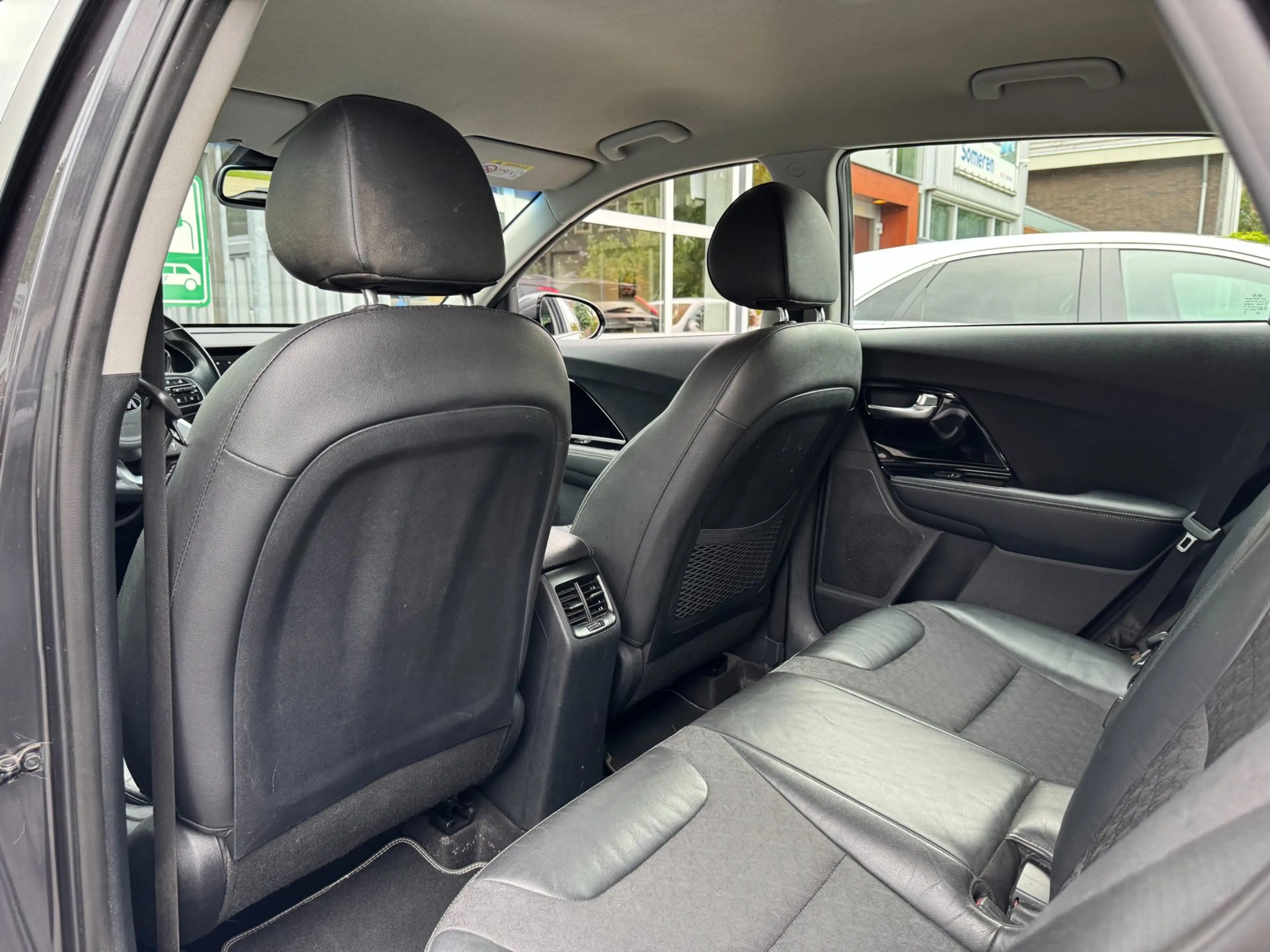 Kia Niro 1.6 GDi Hybrid DynamicLine | All Season | Dealer o — photo 14