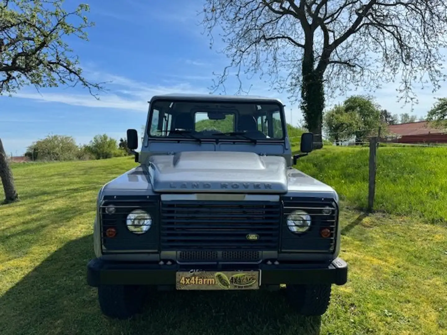 Land Rover Defender 90 TD4 3 places 1 main Gris - 2