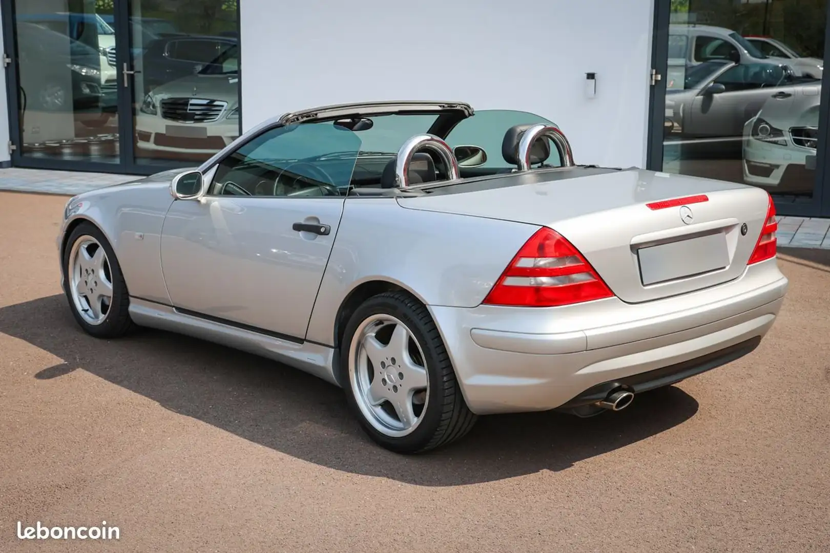 Mercedes-Benz SLK Classe 200 Pack AMG 136ch Gris - 2
