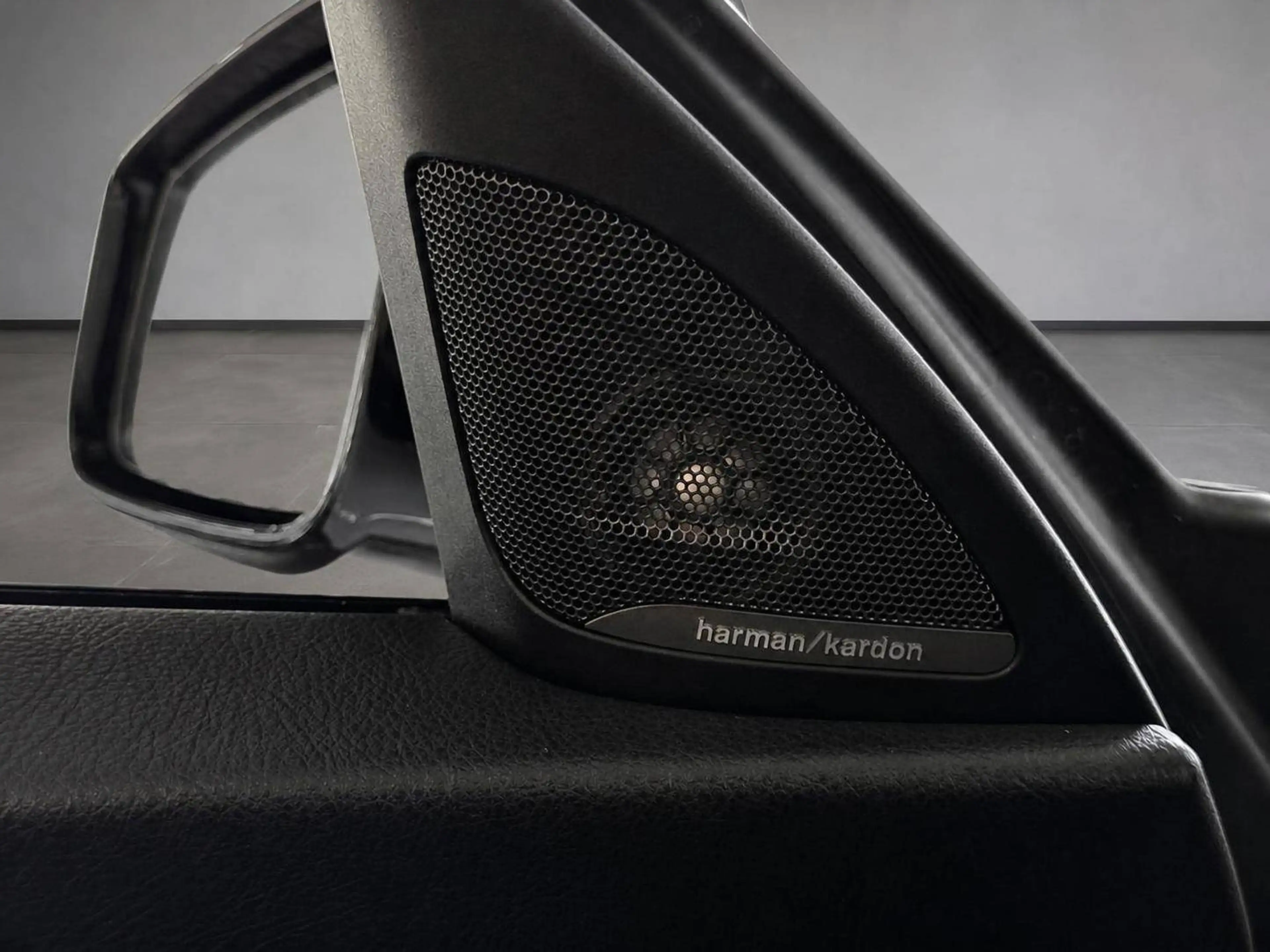 BMW M2 M Performance ESD — photo 12