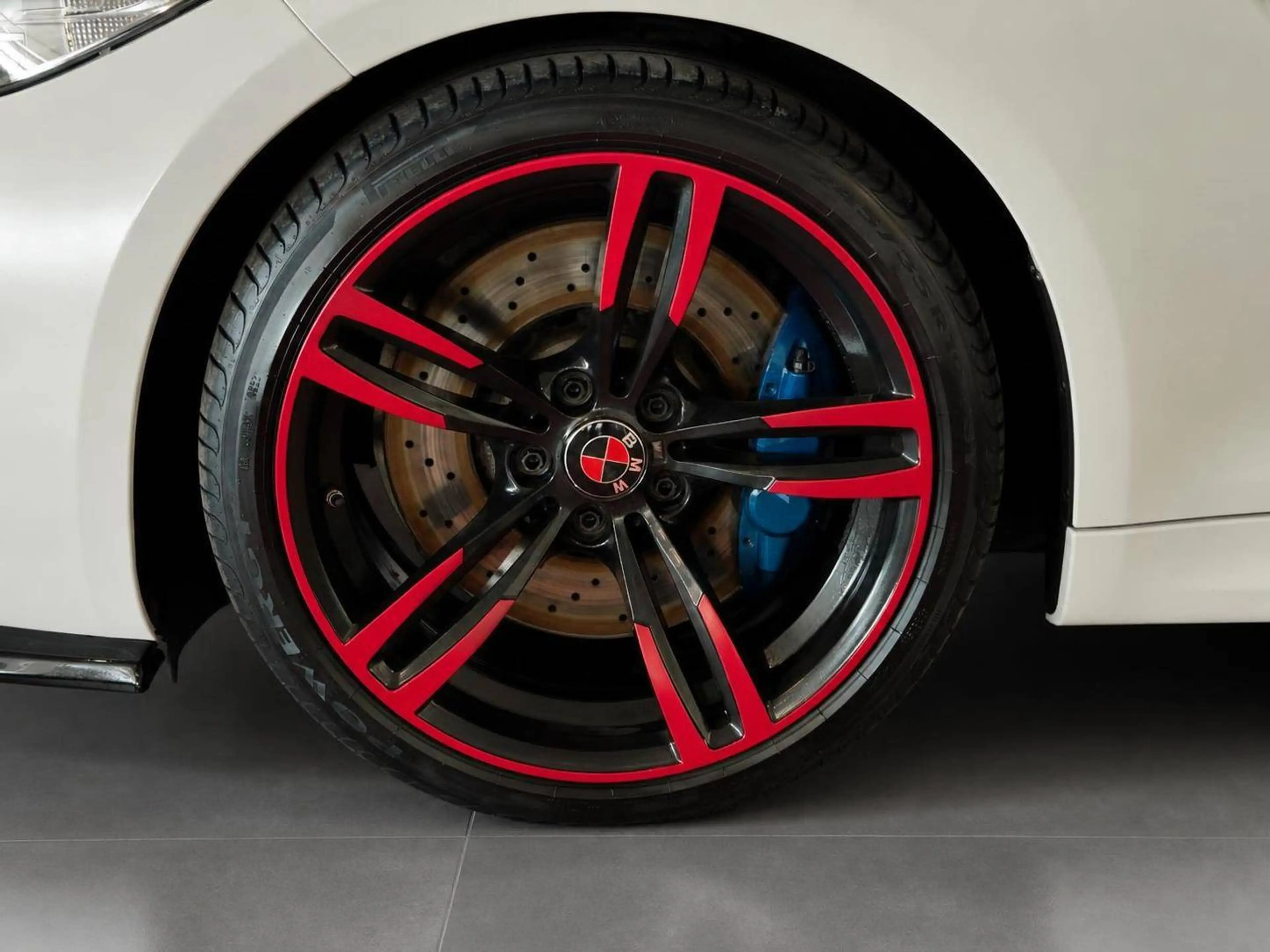 BMW M2 M Performance ESD — photo 5