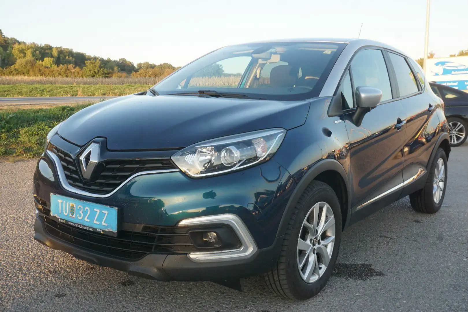 Renault Captur 1.5 dCi 90 eco² Limited ENERGY Blau - 2