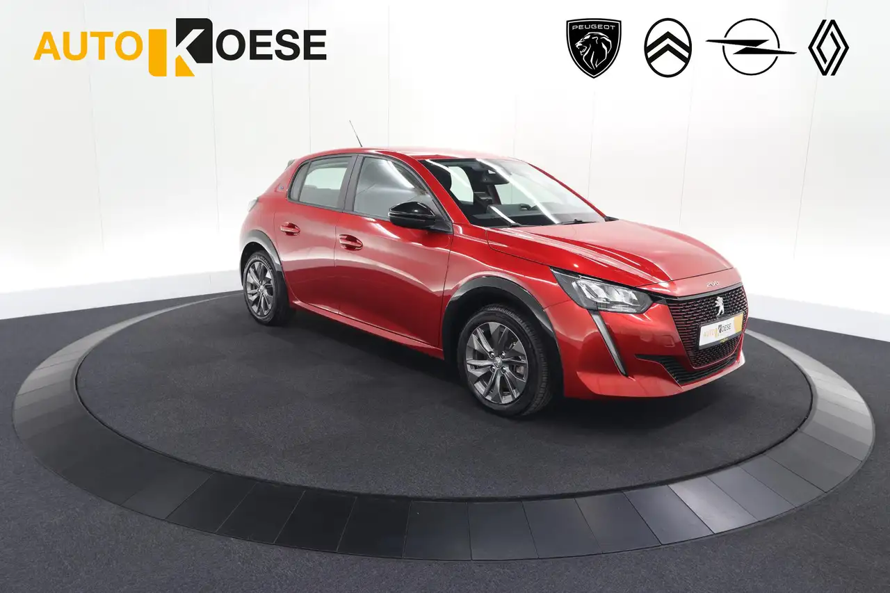 Peugeot e-208