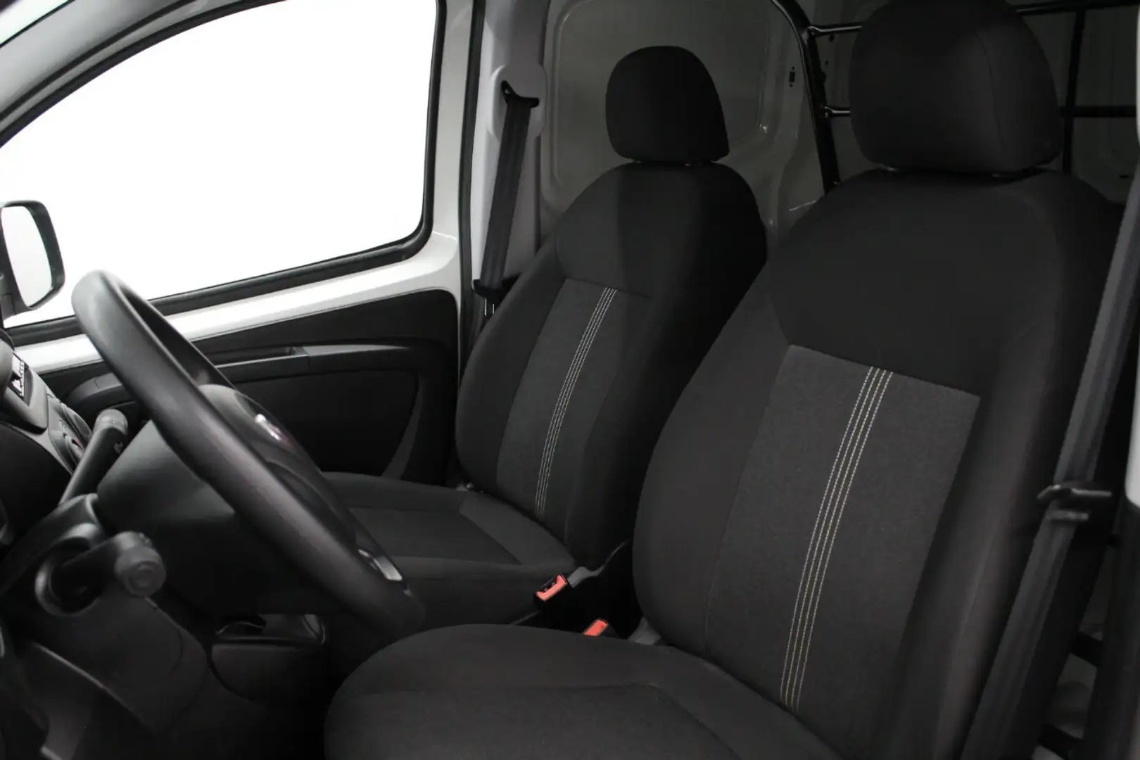 Fiat Fiorino Kasten 1.3 M-Jet Klima+Freispr.+Radio! White - 2
