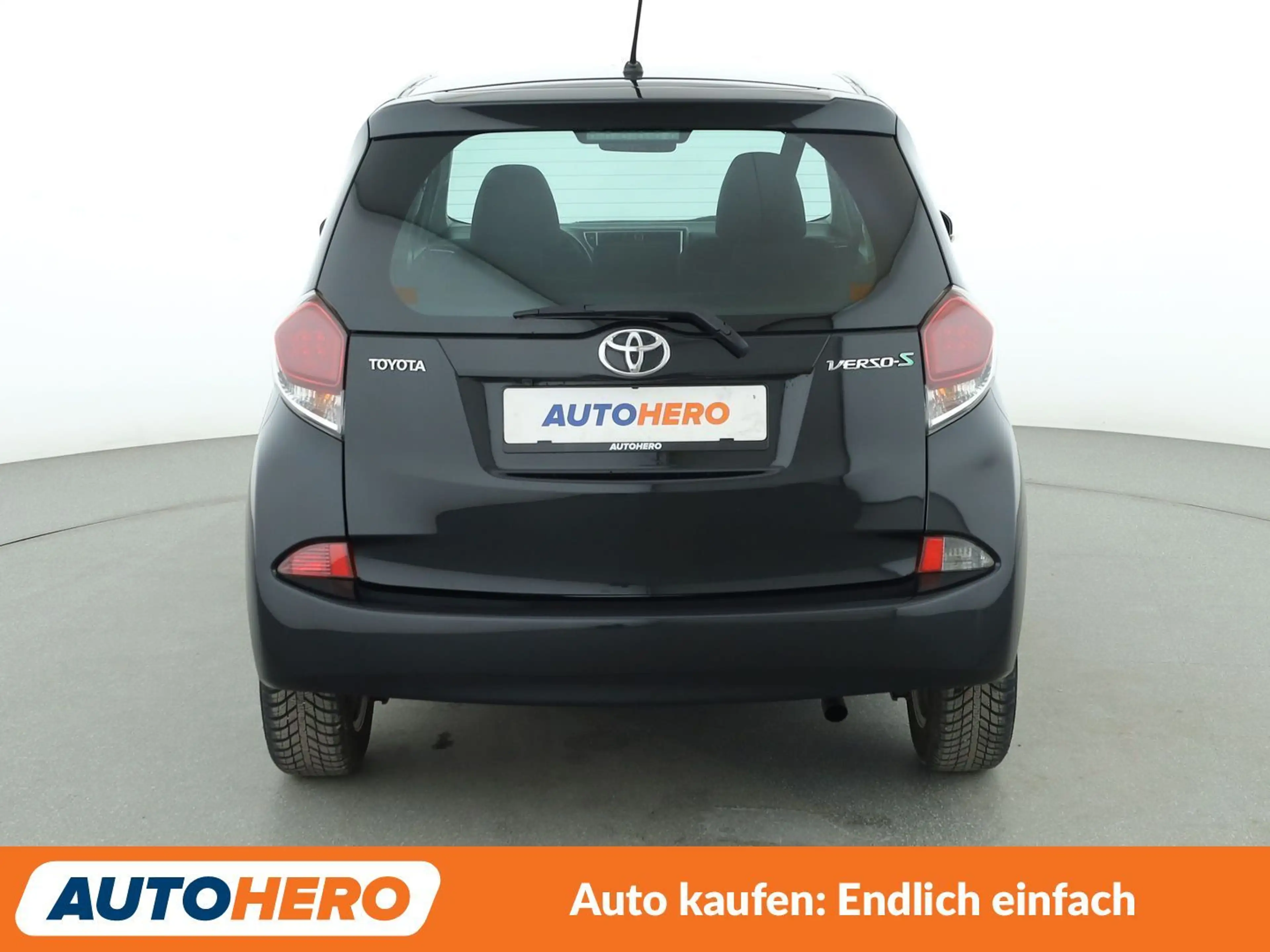 Toyota Verso-S 1.33 Dual VVT-i Life *NAVI*TEMPO*SHZ* — photo 5