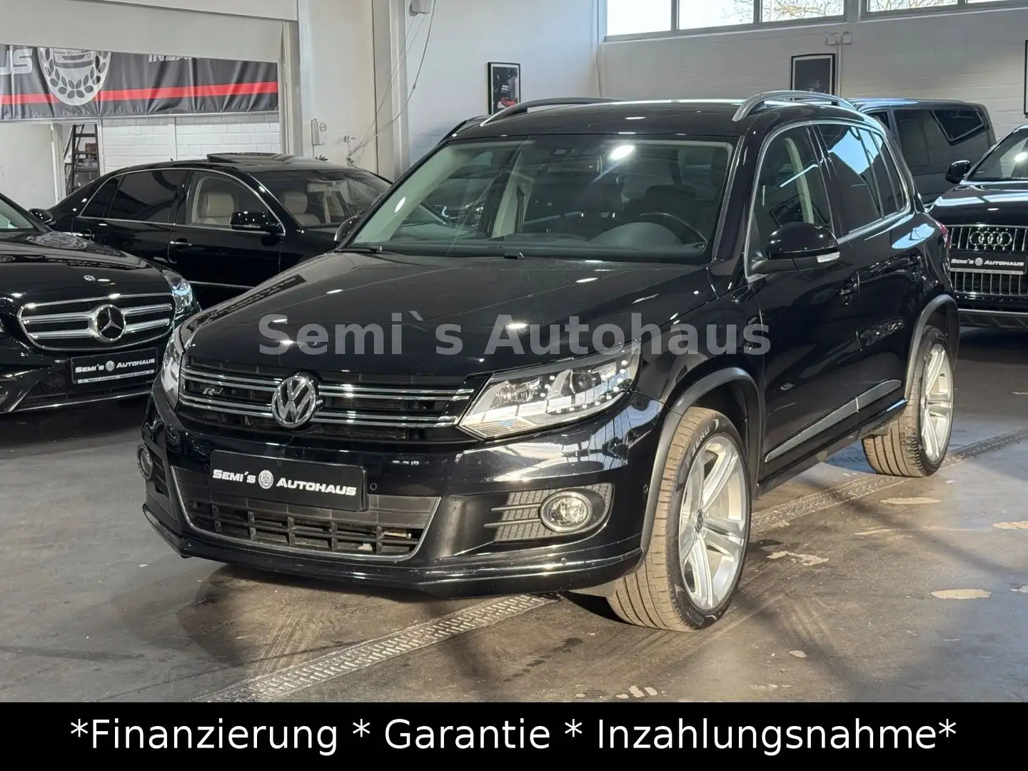 Volkswagen Tiguan Sport & Style BMT 4Motion*1.Hand*R-Line* Schwarz - 2