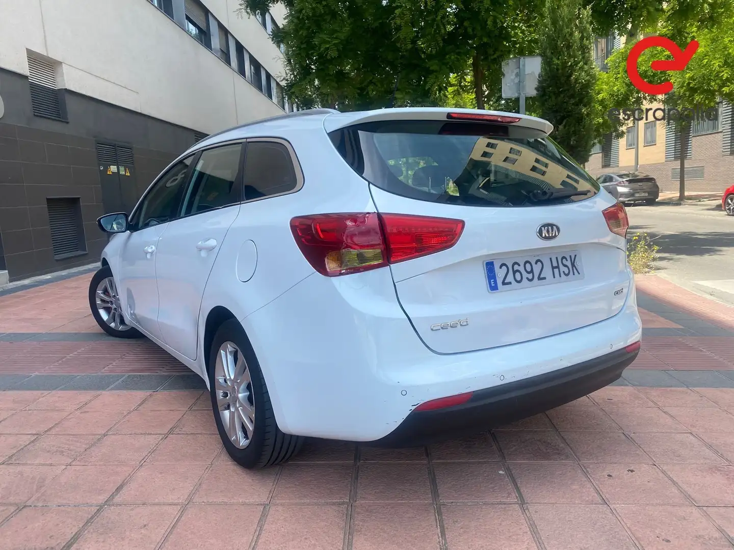 Kia Ceed / cee'd 1.6 CRDi VGT 128cv Drive Blanc - 2