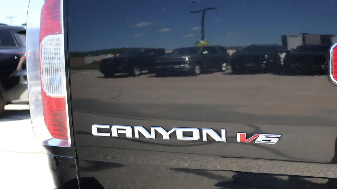 GMC Canyon снимка GMC Canyon